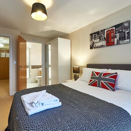 Shortstaymk Vizion Apartments, With Free Superfast Wi-Fi, Parking, Sky Sports And Movies Milton Keynes Exterior photo