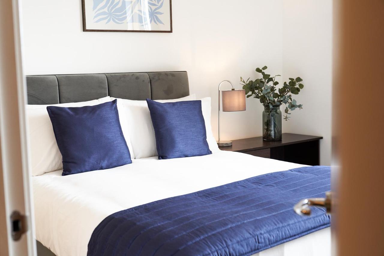 Shortstaymk Vizion Apartments, With Free Superfast Wi-Fi, Parking, Sky Sports And Movies Milton Keynes Exterior photo