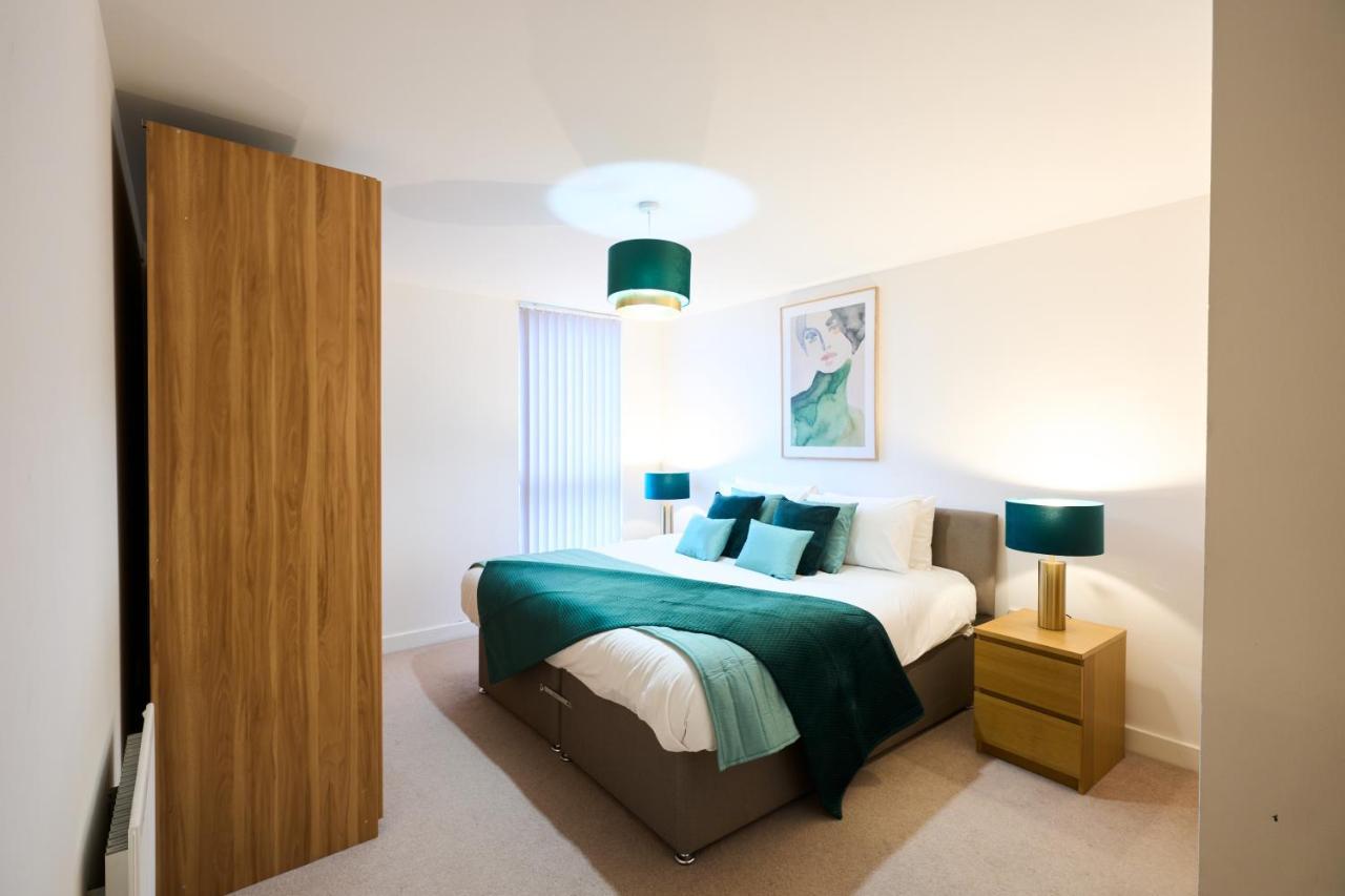 Shortstaymk Vizion Apartments, With Free Superfast Wi-Fi, Parking, Sky Sports And Movies Milton Keynes Exterior photo