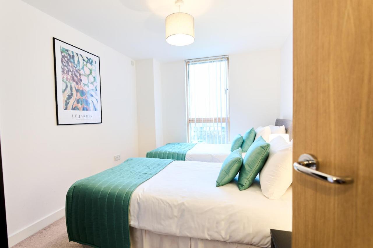 Shortstaymk Vizion Apartments, With Free Superfast Wi-Fi, Parking, Sky Sports And Movies Milton Keynes Exterior photo