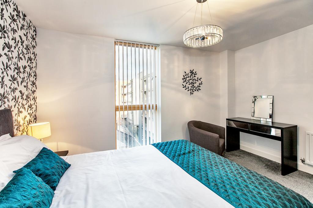 Shortstaymk Vizion Apartments, With Free Superfast Wi-Fi, Parking, Sky Sports And Movies Milton Keynes Exterior photo