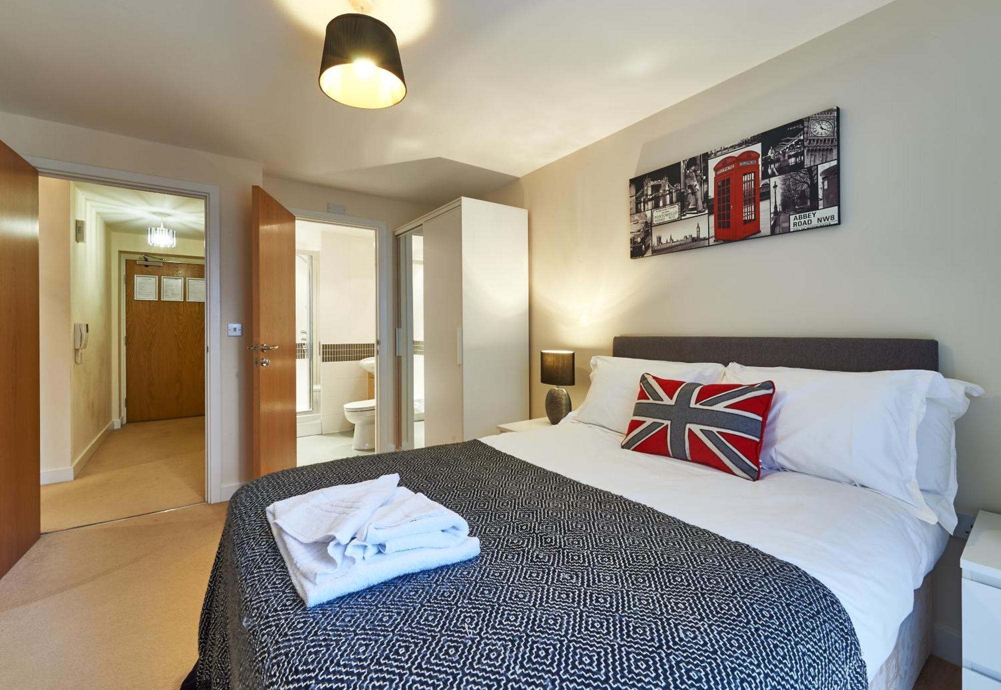 Shortstaymk Vizion Apartments, With Free Superfast Wi-Fi, Parking, Sky Sports And Movies Milton Keynes Exterior photo